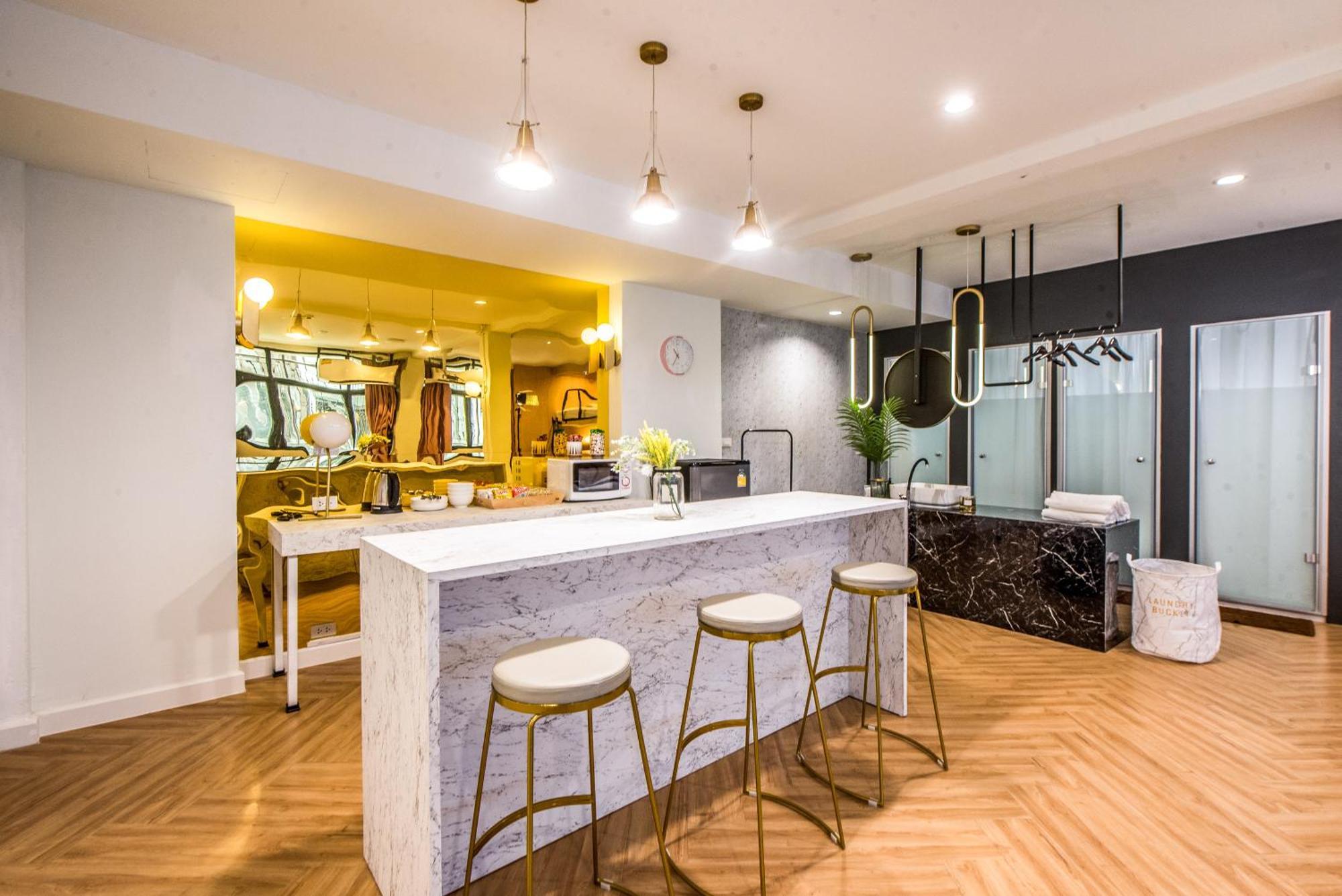 Theme Boutique Hotel Bangkok Makkasan Номер фото